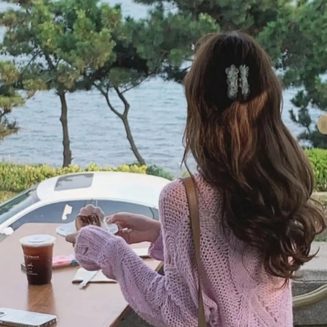 BTS纪念碑：超越星辰